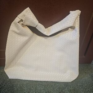 Elegant Cream Woven Women's Bag